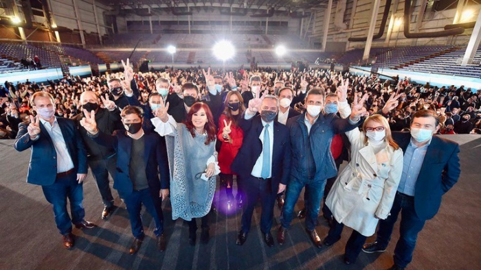 Contundente derrota de Alberto Fernández y Cristina Kirchner en casi todo el país