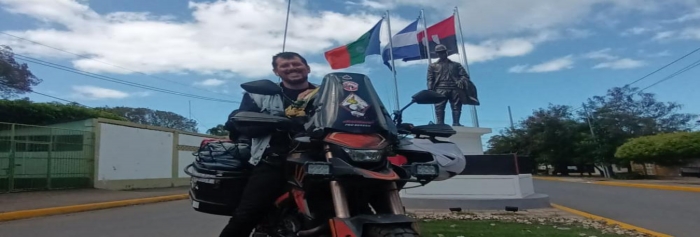 Docente Argentino naufragó con su moto en las aguas del Caribe